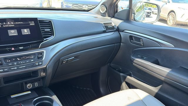Used 2023 Honda Passport EX-L image 25