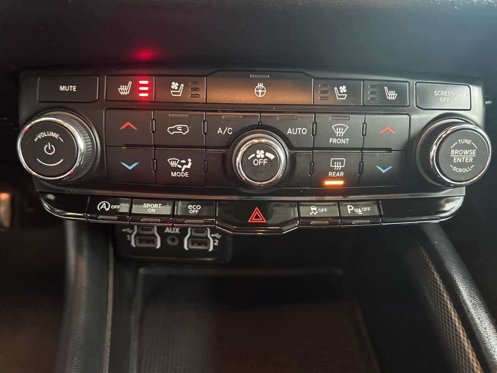 Used 2024 Dodge Durango GT image 29