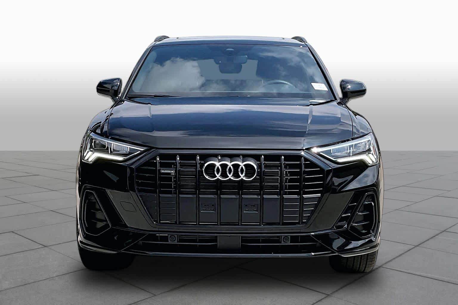 Used 2025 Audi Q3 2.0T Premium w/ Convenience Plus Package AWD/4WD image 4