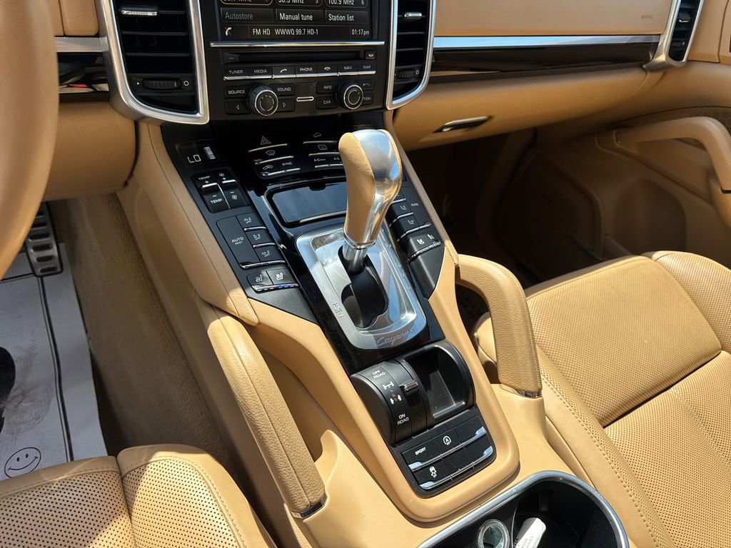 Used 2016 Porsche Cayenne S AWD/4WD image 31