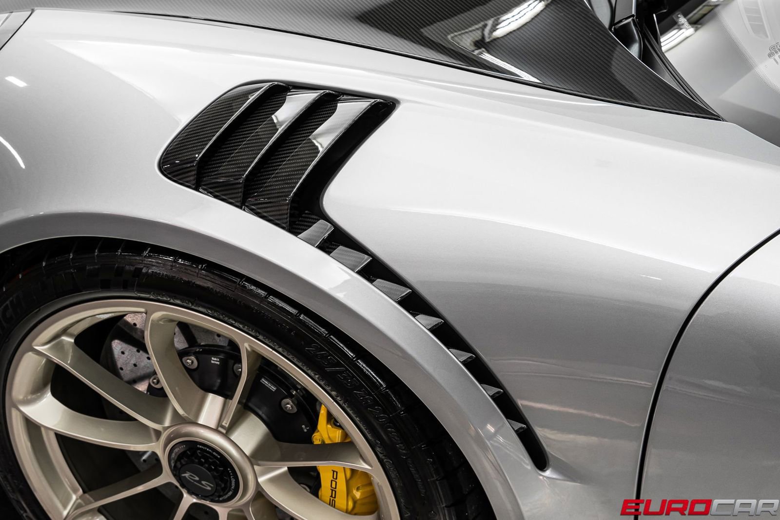 Used 2018 Porsche 911 GT2 RS image 18