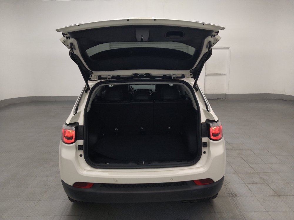 Used 2019 Jeep Compass Limited w/ Safety & Security Group AWD/4WD image 29