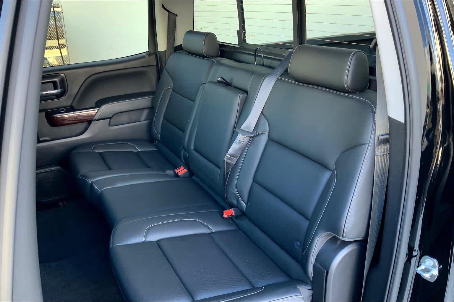 Used 2018 GMC Sierra 1500 SLT w/ Enhanced Driver Alert Package RWD image 19