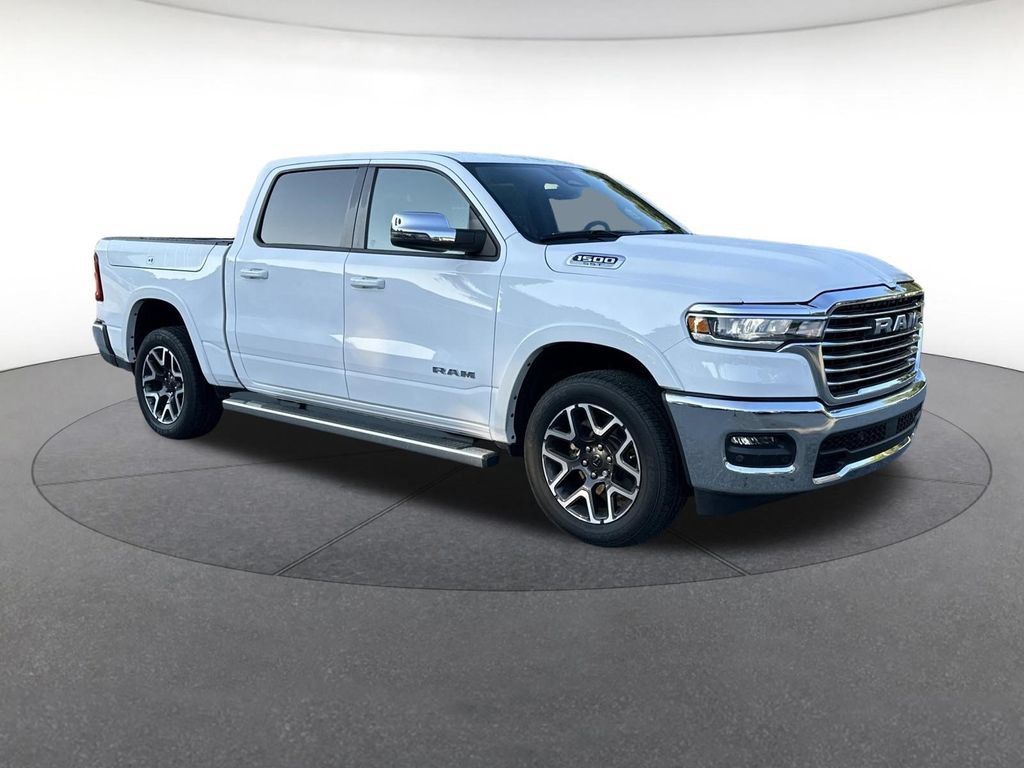 Used 2025 RAM 1500 Laramie AWD/4WD image 8