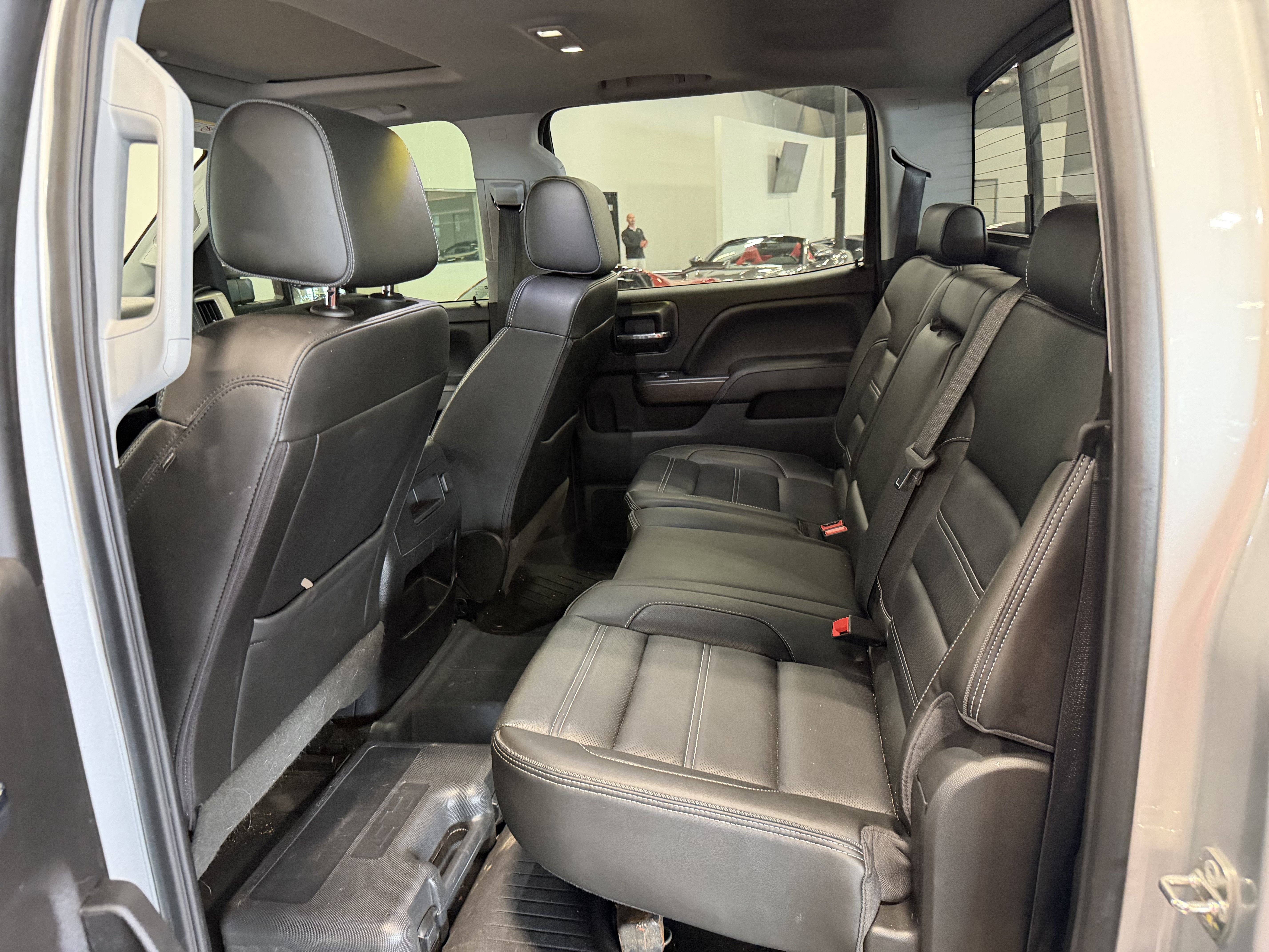Used 2018 GMC Sierra 3500 Denali w/ Duramax Plus Package AWD/4WD image 12