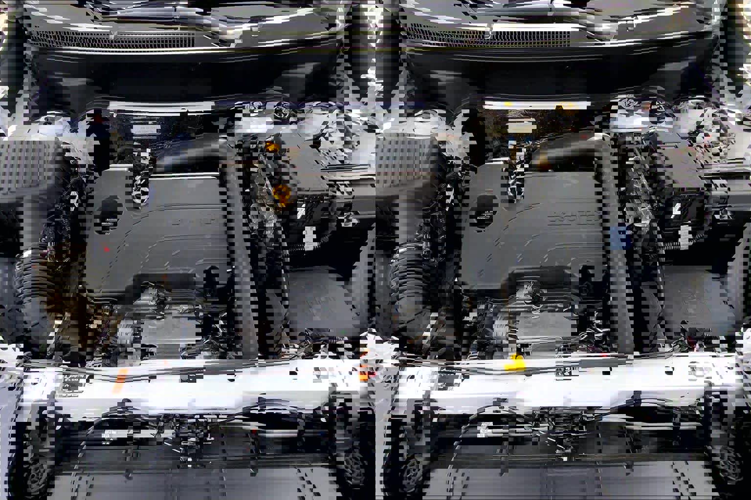 Used 2023 GMC Terrain SLE w/ Driver Convenience Package image 29