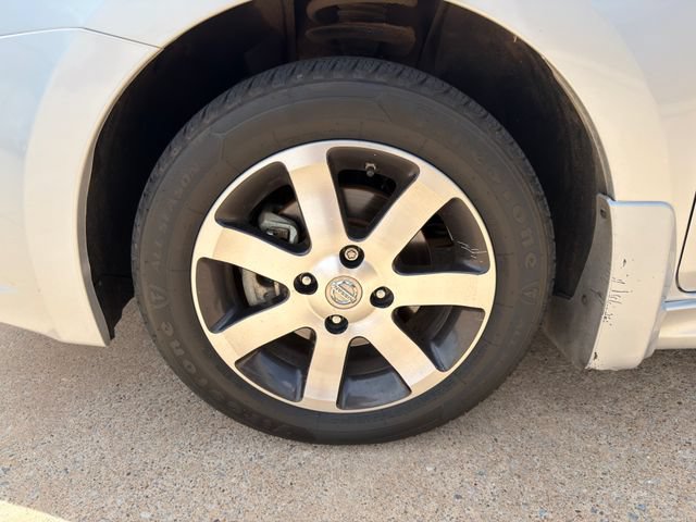 Used 2012 Nissan Sentra 2.0 SR w/ Special Edition Pkg FWD image 9