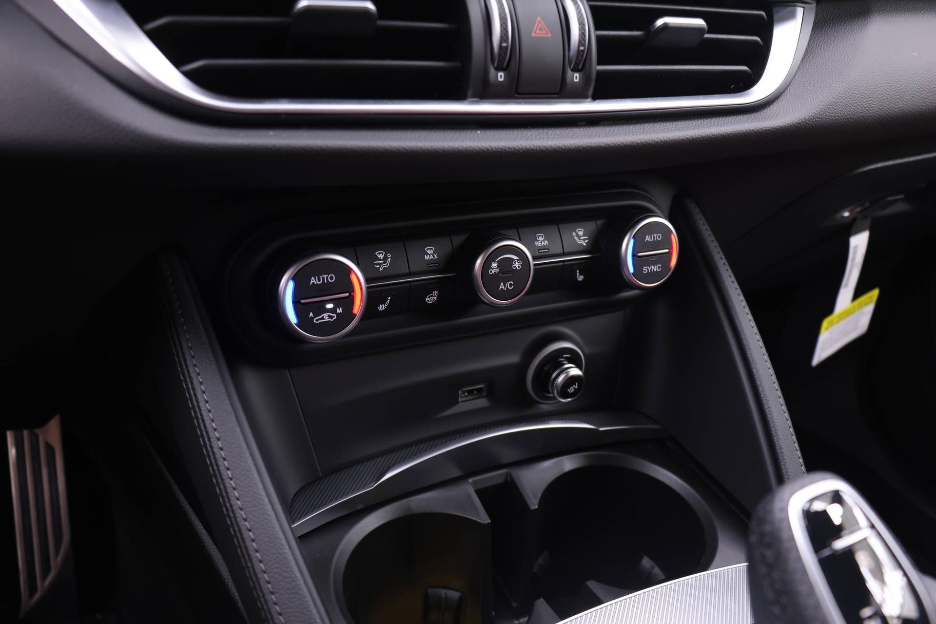 New 2026 Alfa Romeo Stelvio Sprint image 10