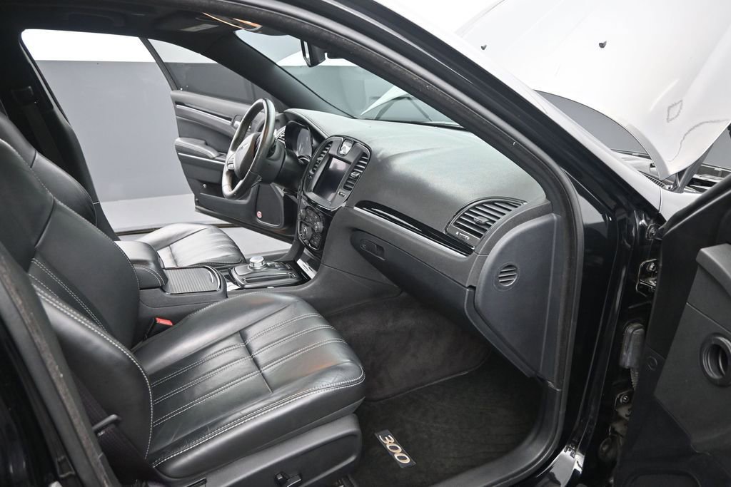 Used 2017 Chrysler 300 S w/ 300S Premium Group AWD/4WD image 17
