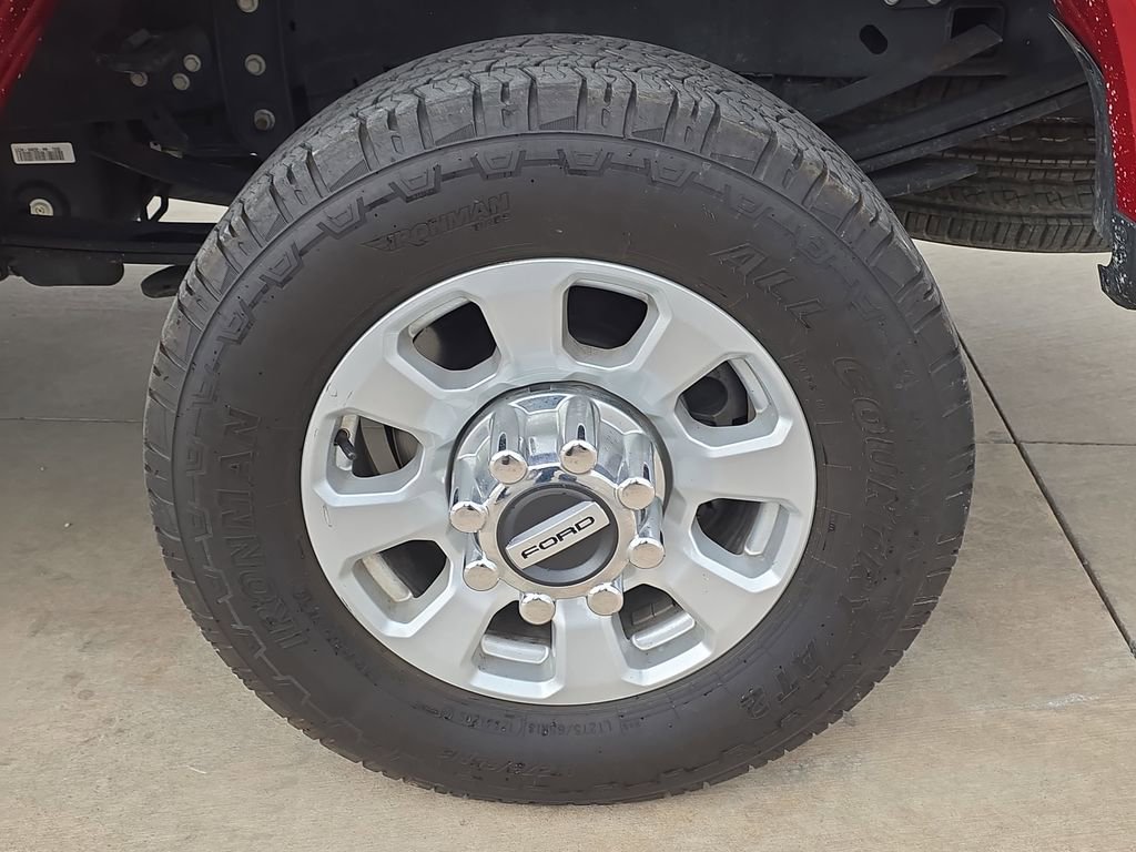 Used 2024 Ford F250 XLT w/ Camper Package image 32