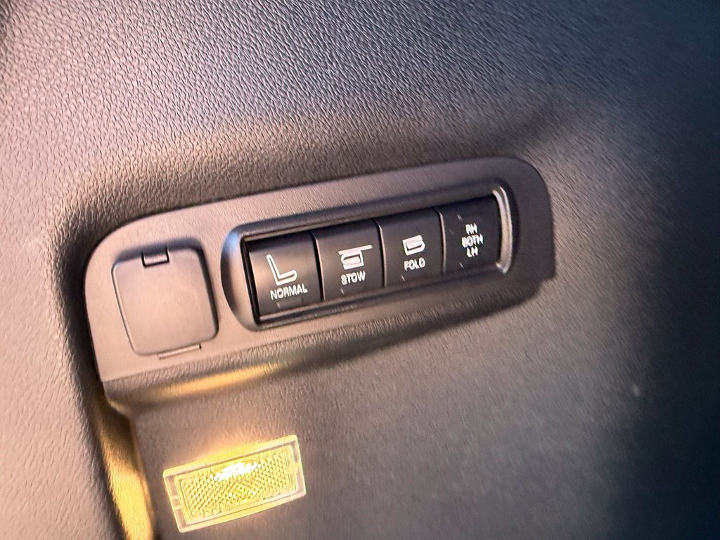 Certified 2019 Ford Explorer Platinum AWD/4WD image 50