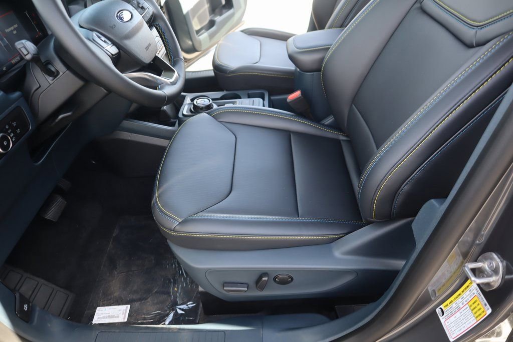 New 2026 Ford Maverick Lobo image 10