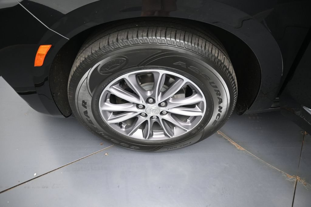 Used 2022 Buick Enclave Essence w/ LPO, Floor Liner Package AWD/4WD image 35