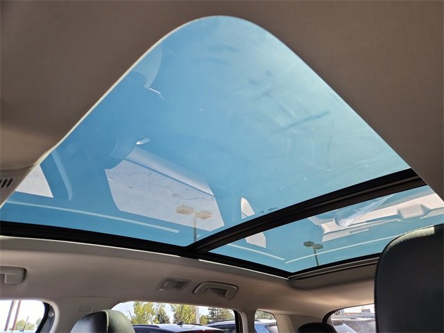 New 2025 Volkswagen Taos SE image 16