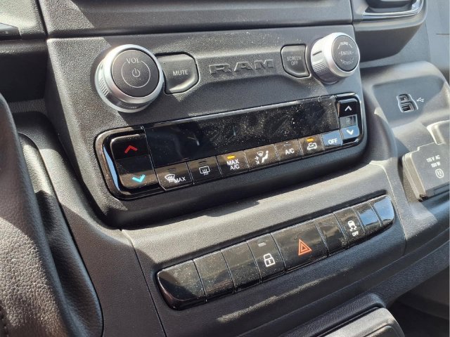New 2026 RAM ProMaster 2500 w/ Convenience Group FWD image 15