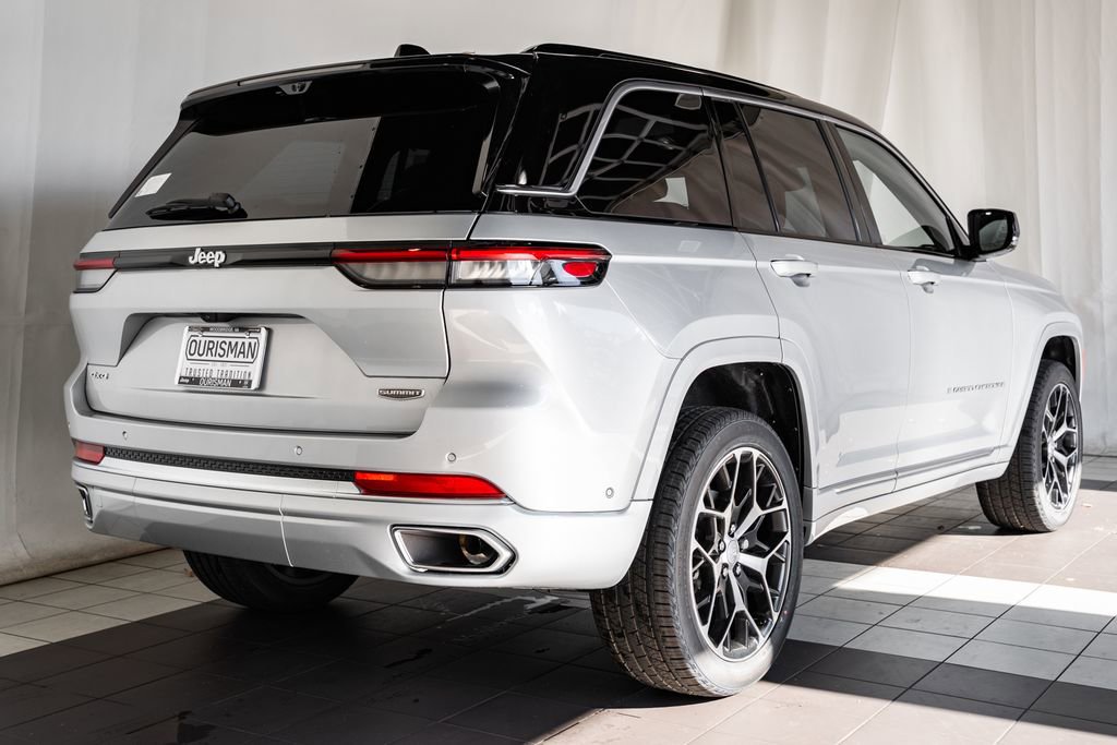 New 2025 Jeep Grand Cherokee Summit image 4