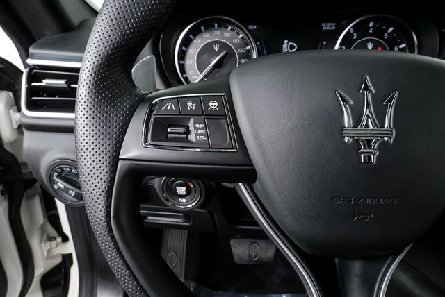 Used 2022 Maserati Ghibli Modena Q4 image 11