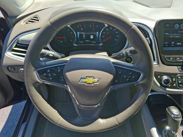 Used 2017 Chevrolet Malibu Premier w/ Premier Sun and Wheel Package FWD image 21