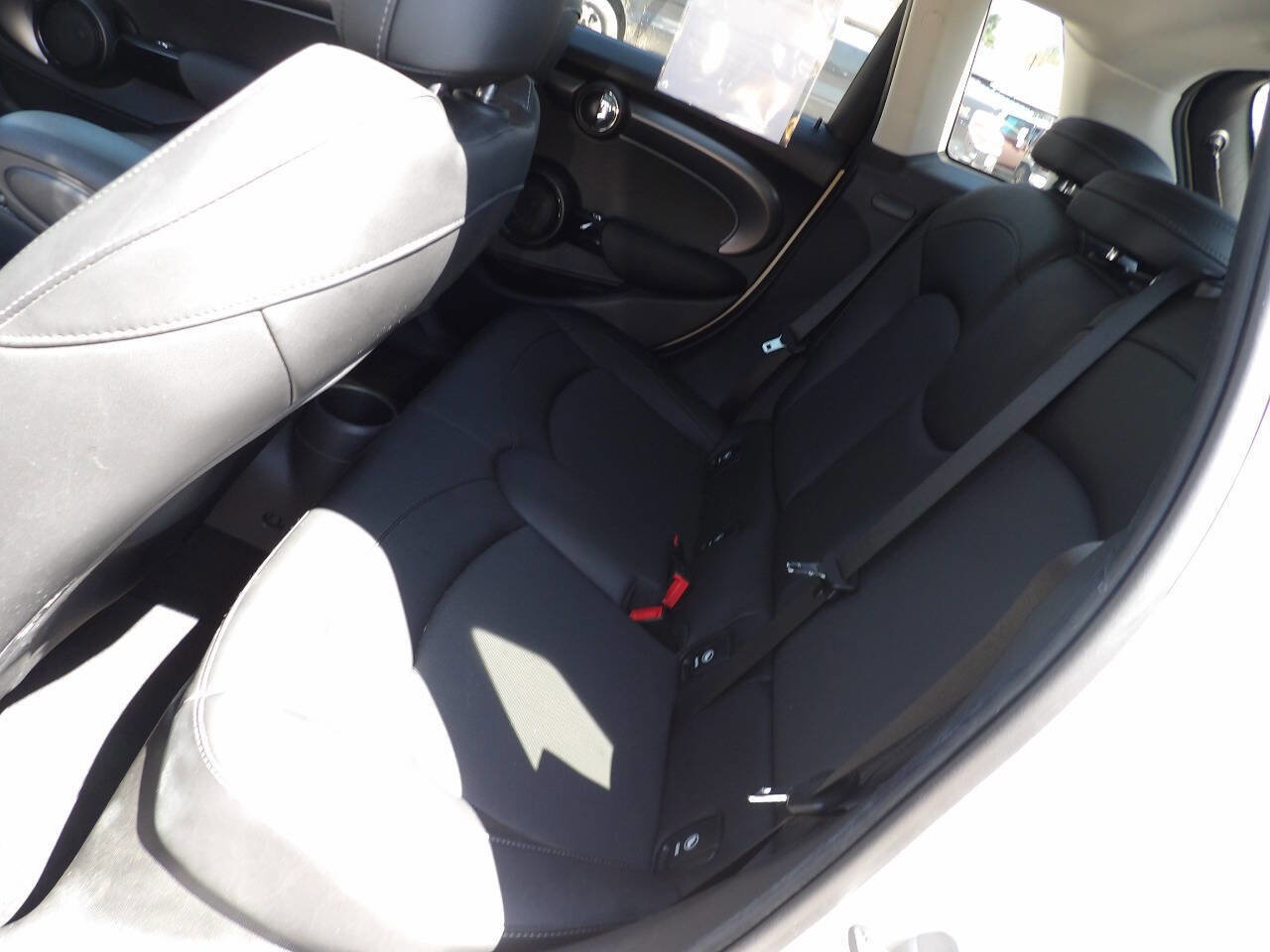 Used 2022 MINI Cooper S image 19