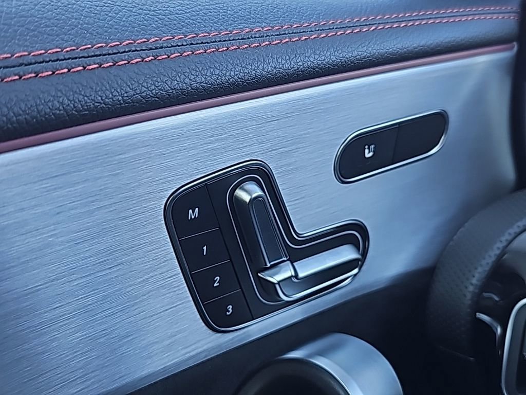 Used 2023 Mercedes-Benz CLA 250 4MATIC w/ AMG Line image 9