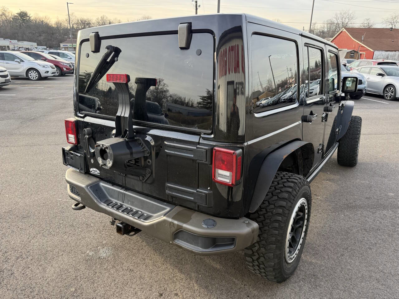 Used 2016 Jeep Wrangler Unlimited Sahara image 9