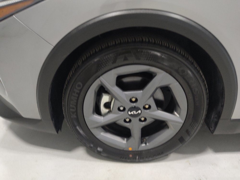 Used 2025 Kia K4 FWD image 31