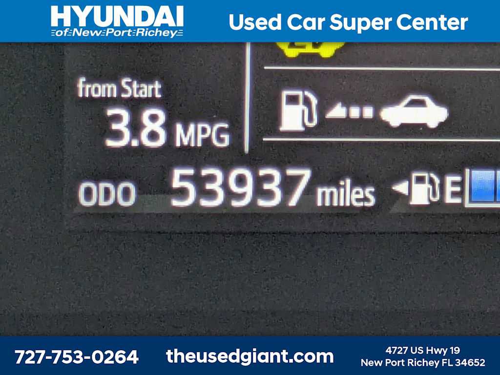 Used 2018 Toyota Prius C Two image 30