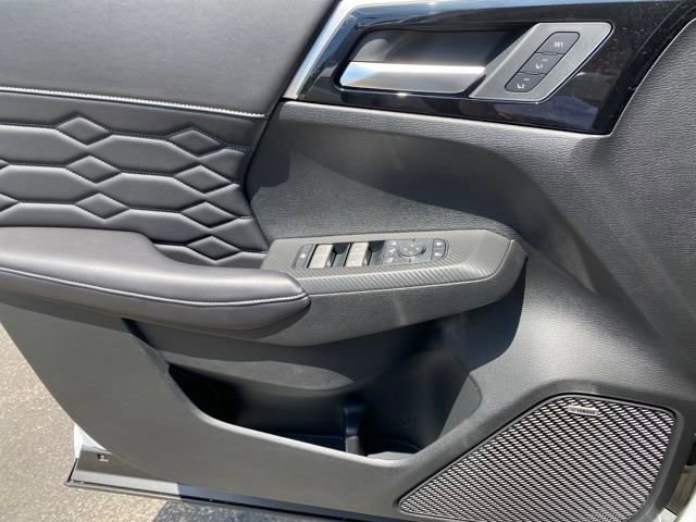 New 2025 Mitsubishi Outlander SEL image 14