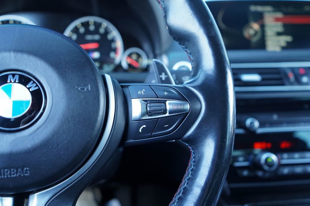 Used 2016 BMW M6 image 21
