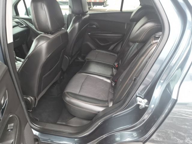 Used 2021 Chevrolet Trax LT w/ Driver Confidence Package image 12