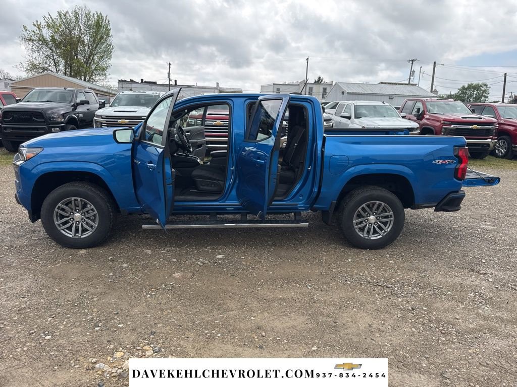 Used 2024 Chevrolet Colorado LT w/ LT Convenience Package II AWD/4WD image 29