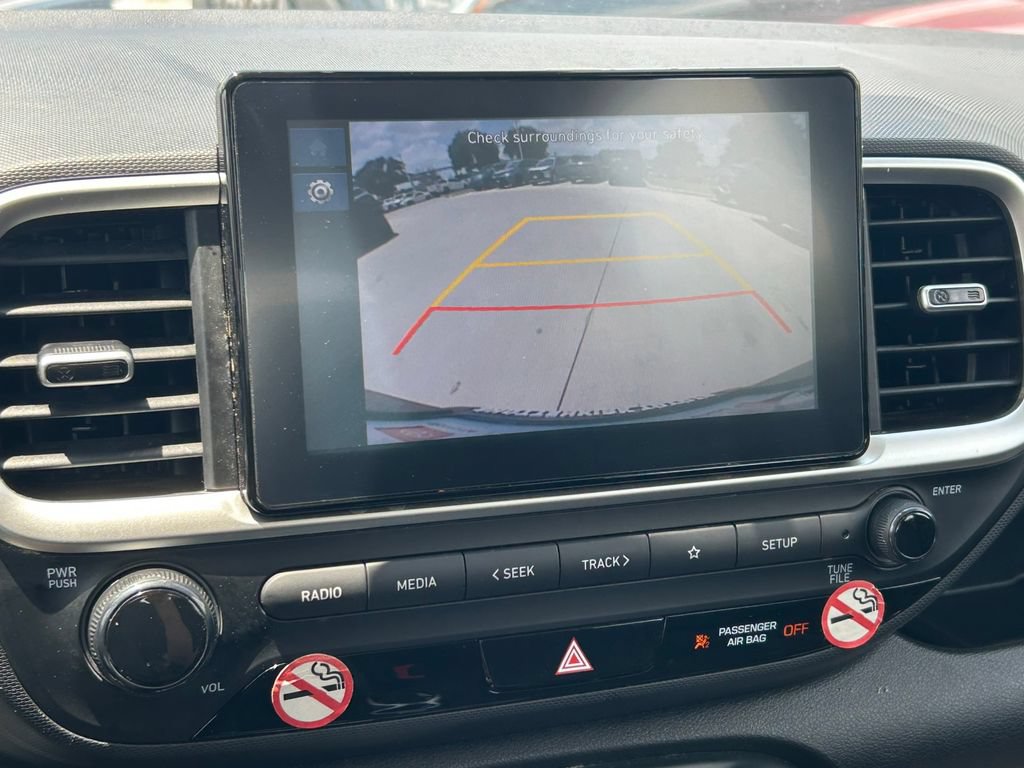 Used 2025 Hyundai Venue SEL FWD image 28