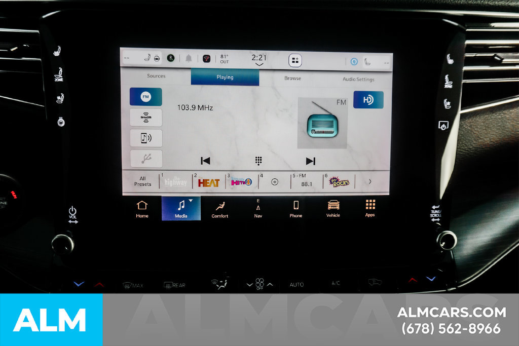 Used 2024 Jeep Wagoneer L Series II RWD image 39