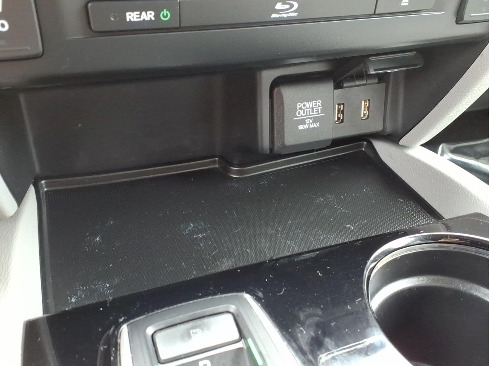 Used 2017 Honda Pilot Touring image 24