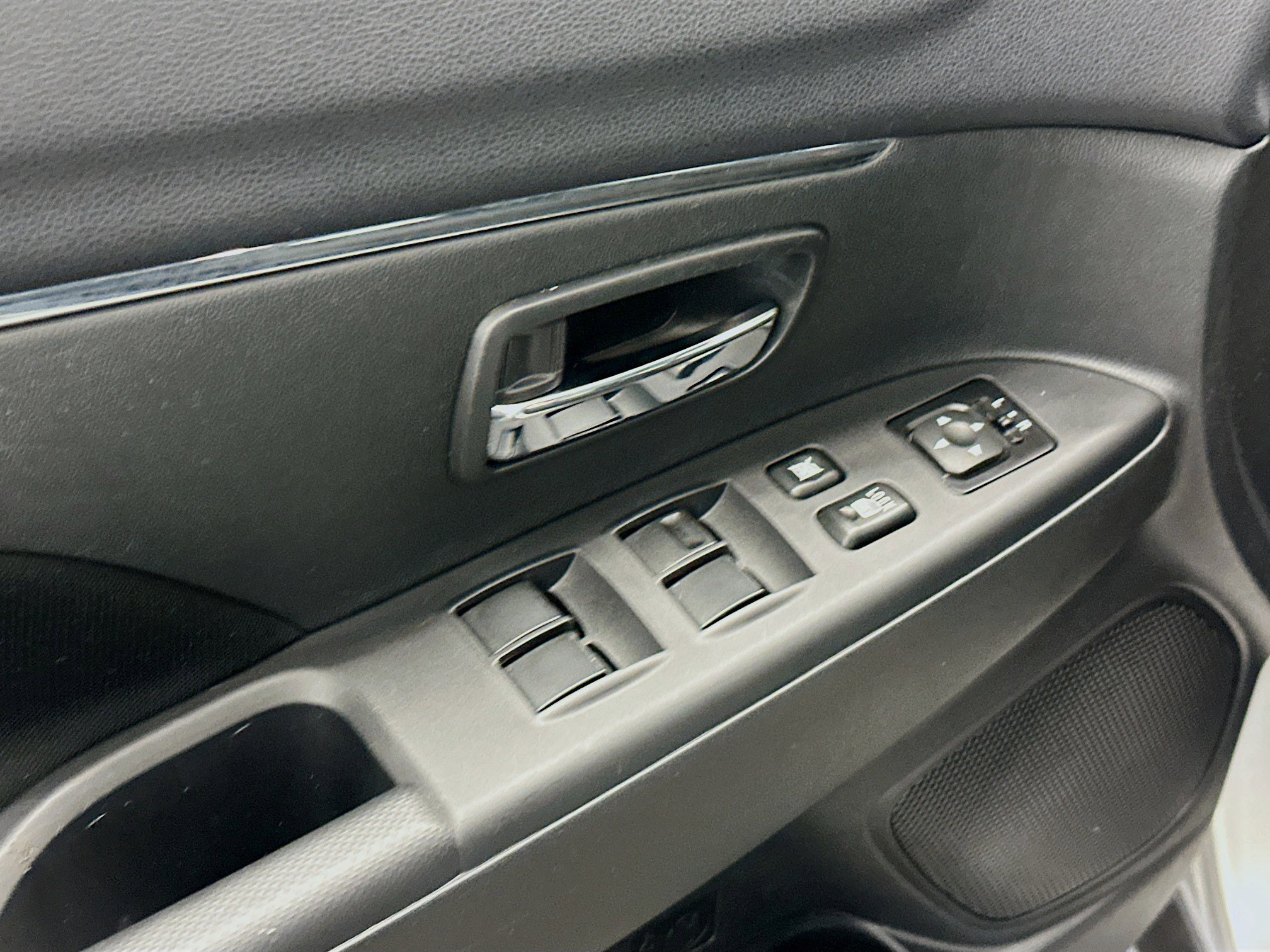 Used 2025 Mitsubishi Outlander Sport ES image 15