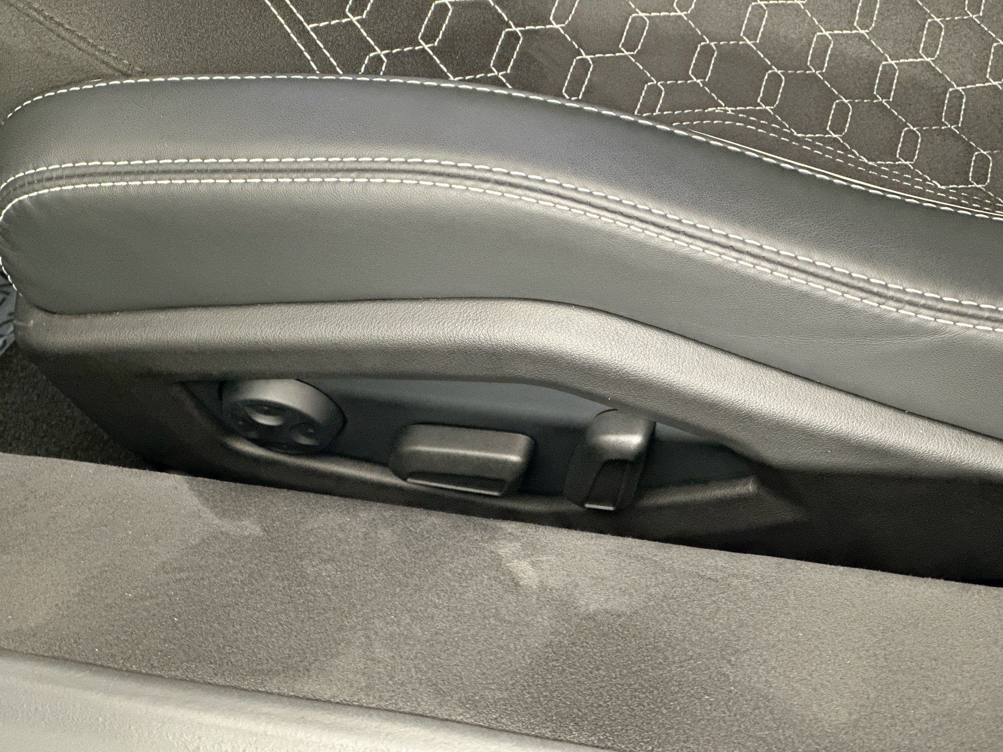 Used 2023 Lamborghini Huracan Tecnica image 19