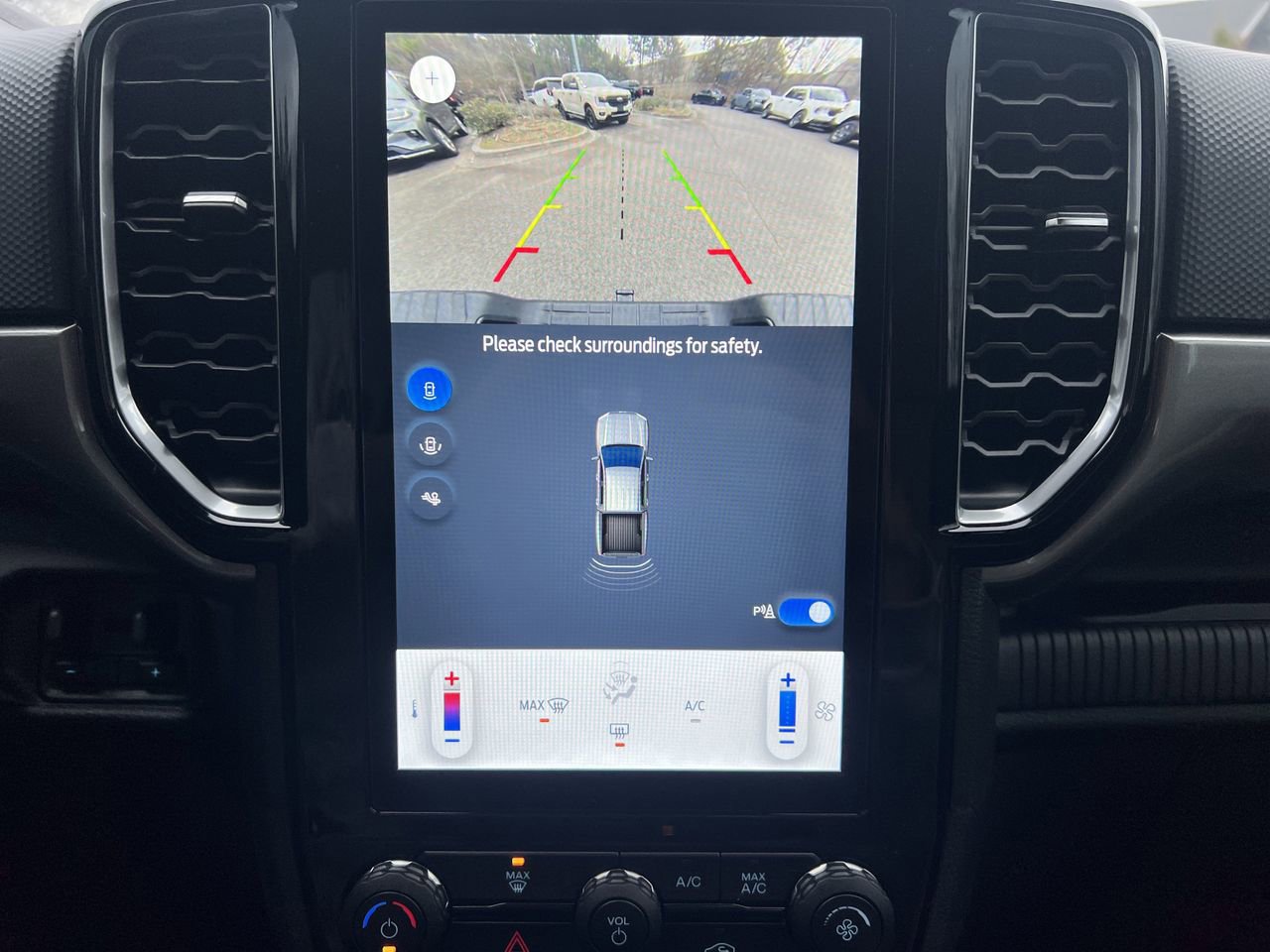 New 2025 Ford Ranger XLT w/ FX4 Off-Road Package image 3