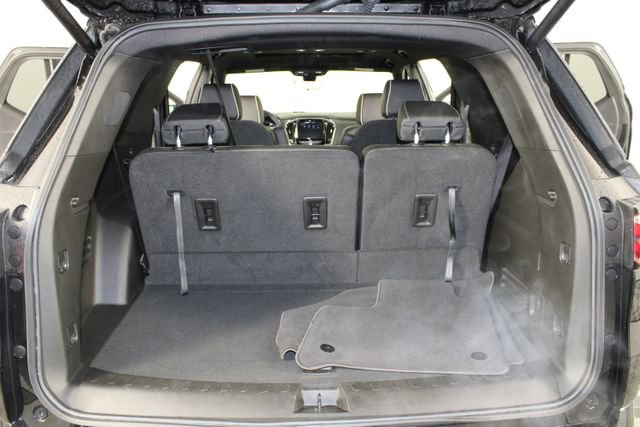 Used 2023 Chevrolet Traverse Premier image 25