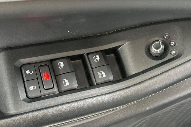 Used 2024 Jeep Grand Cherokee Limited AWD/4WD image 18