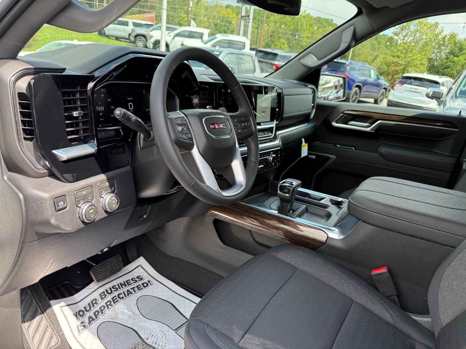 New 2026 GMC Sierra 1500 Elevation w/ Preferred Package AWD/4WD image 13