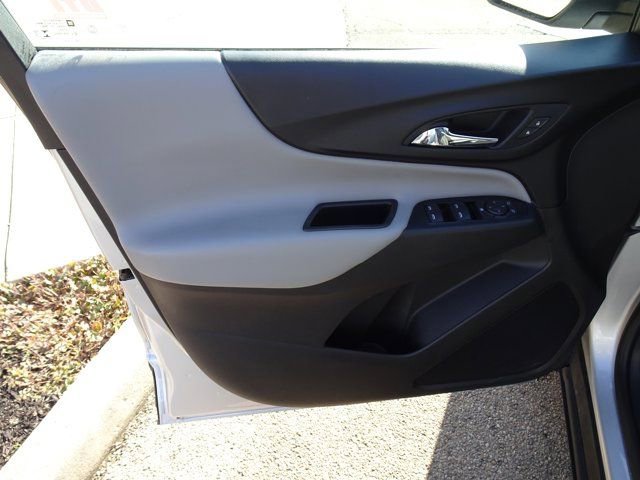 Used 2020 Chevrolet Equinox LT image 14