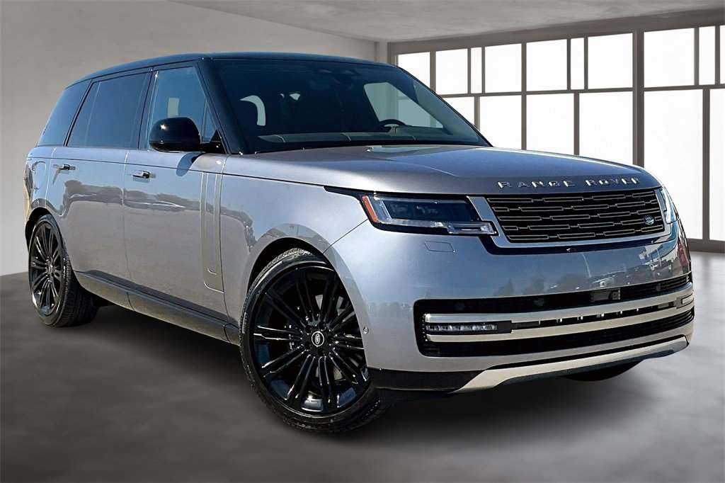 New 2025 Land Rover Range Rover Long Wheelbase SE image 2