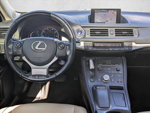 Used 2017 Lexus CT 200h image 19