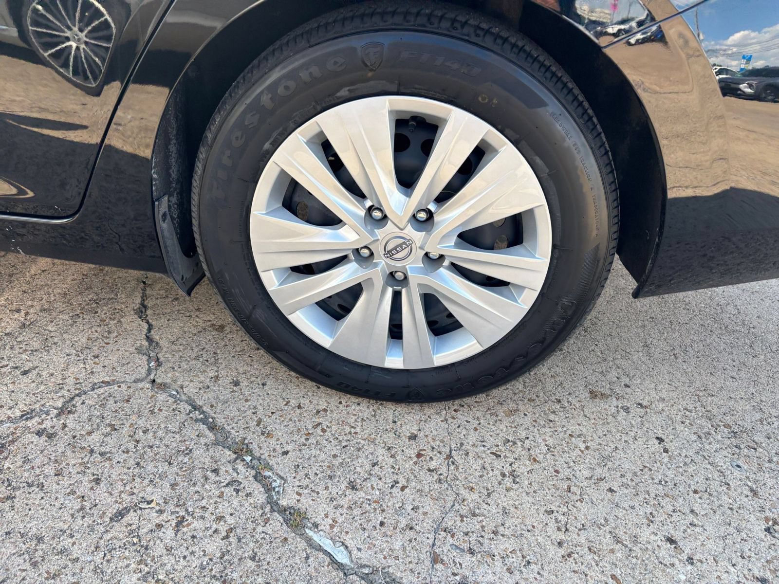 Used 2025 Nissan Sentra S FWD image 27