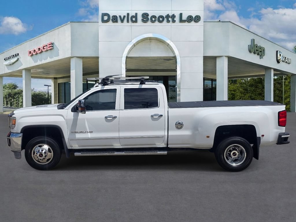 Used 2015 GMC Sierra 3500 Denali w/ Duramax Plus Package AWD/4WD image 10