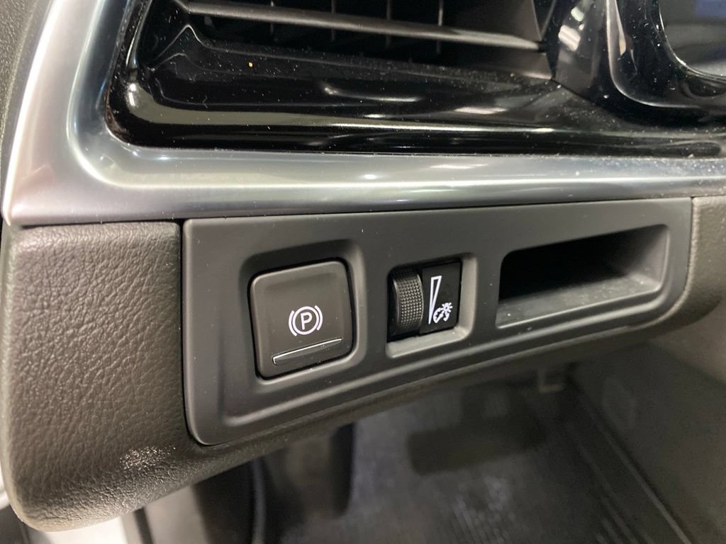 Used 2024 Cadillac XT6 Luxury w/ LPO, Floor Liner Package AWD/4WD image 37
