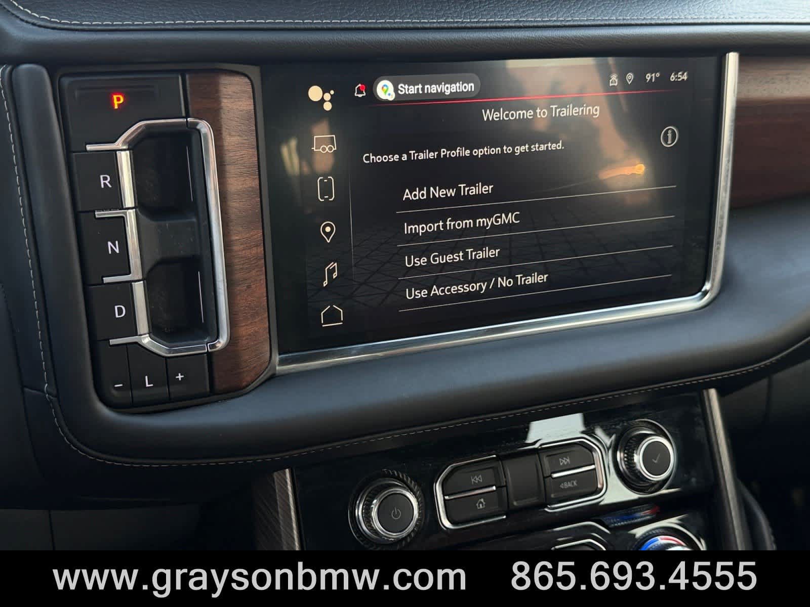 Used 2024 GMC Yukon XL Denali Ultimate AWD/4WD image 34