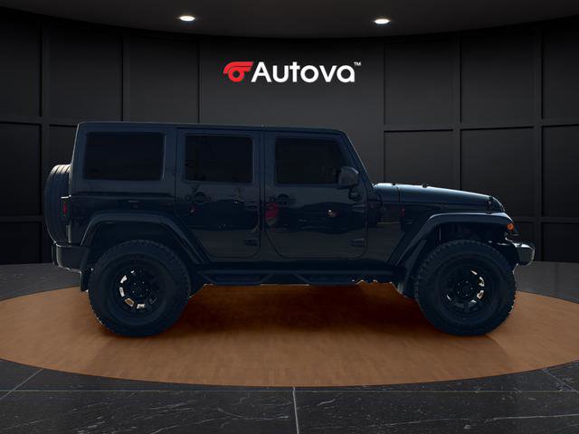 Used 2017 Jeep Wrangler Unlimited Rubicon w/ Connectivity Group image 6