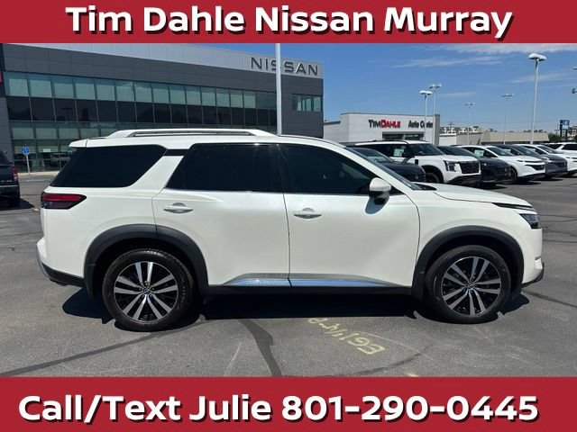 Used 2024 Nissan Pathfinder Platinum AWD/4WD image 13