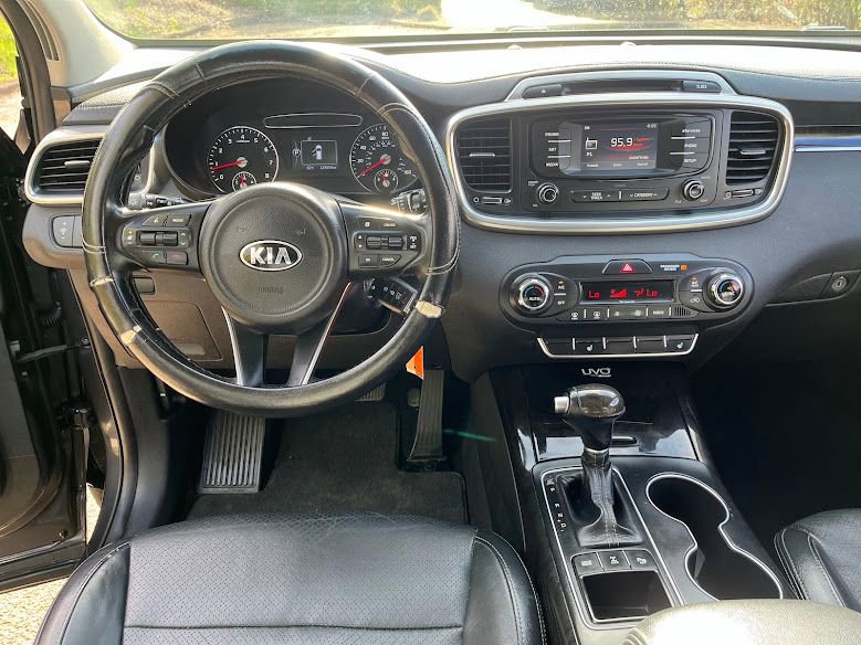 Used 2016 Kia Sorento EX AWD/4WD image 19